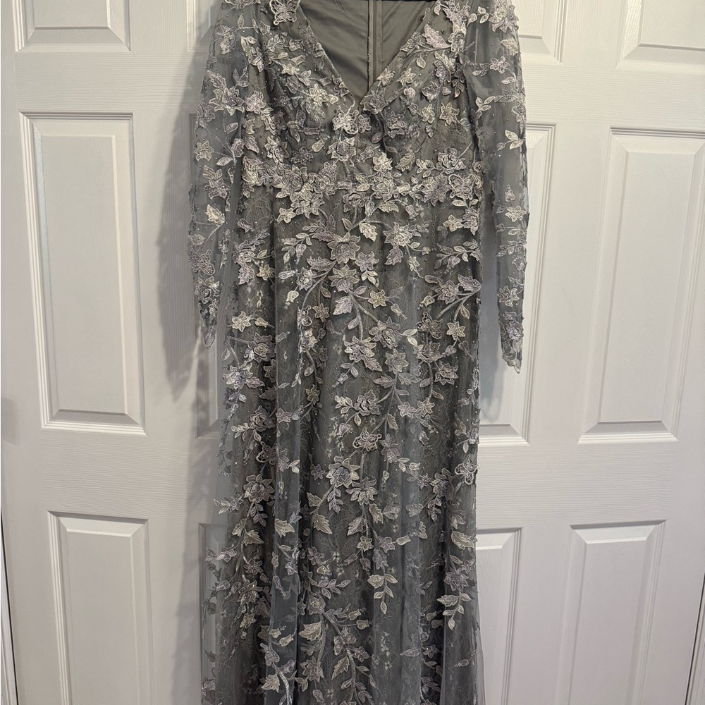 Mac Duggal Long Sleeve Floral Lace Dress in Gray